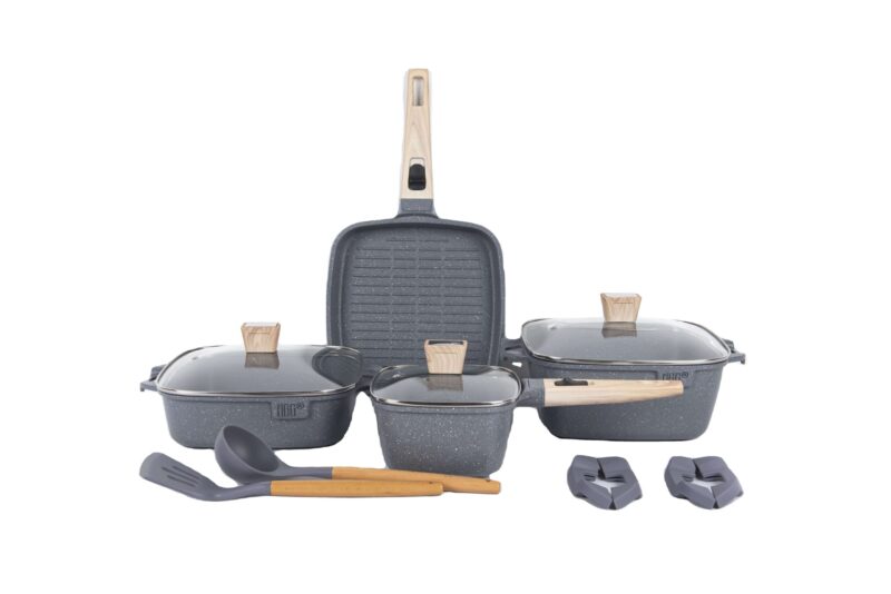 11-Piece Non-Stick Cookware Set with Lids and Accessories