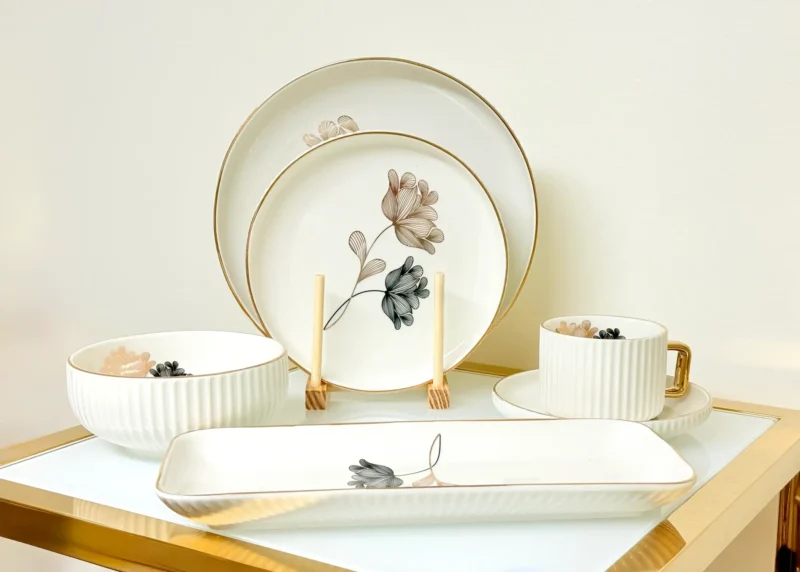 32-Piece Floral Ceramic Dinnerware Set with Gold Trim - Plates, Bowls, Cups & Serving Plates